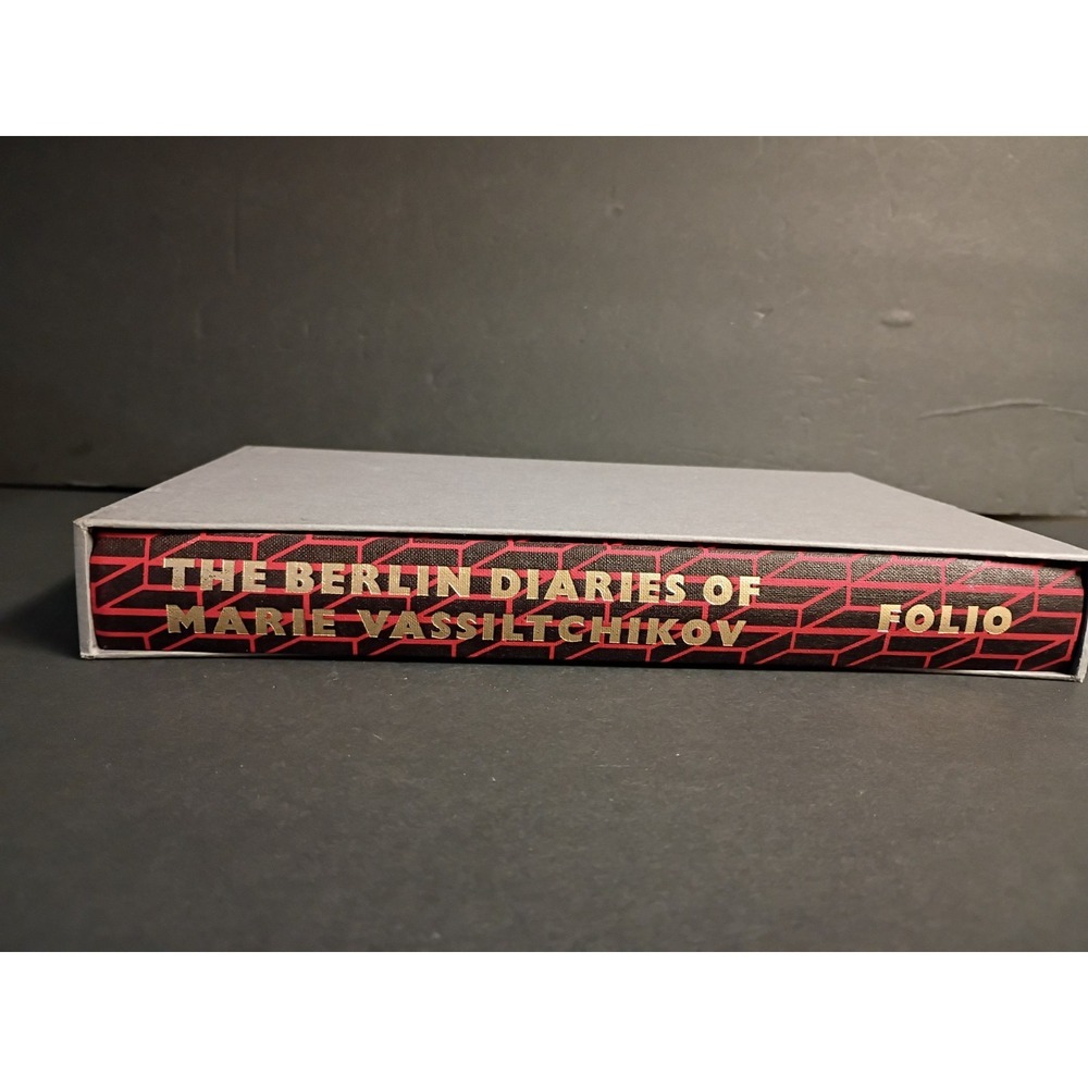 The Berlin Diaries 1940-1945 Marie Vassiltchikov FOLIO SOCIETY MINT IN SLIPCASE